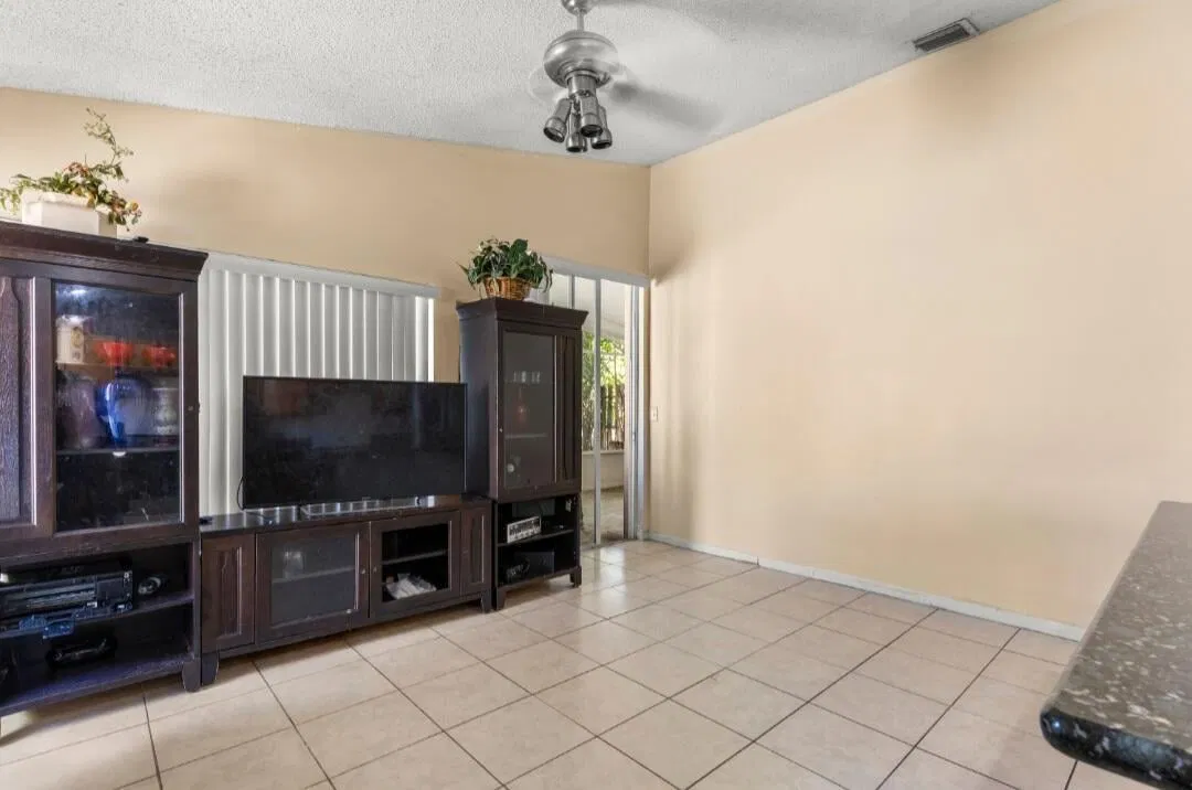 Residence photo 7
