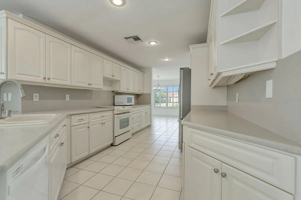 Residence photo 28