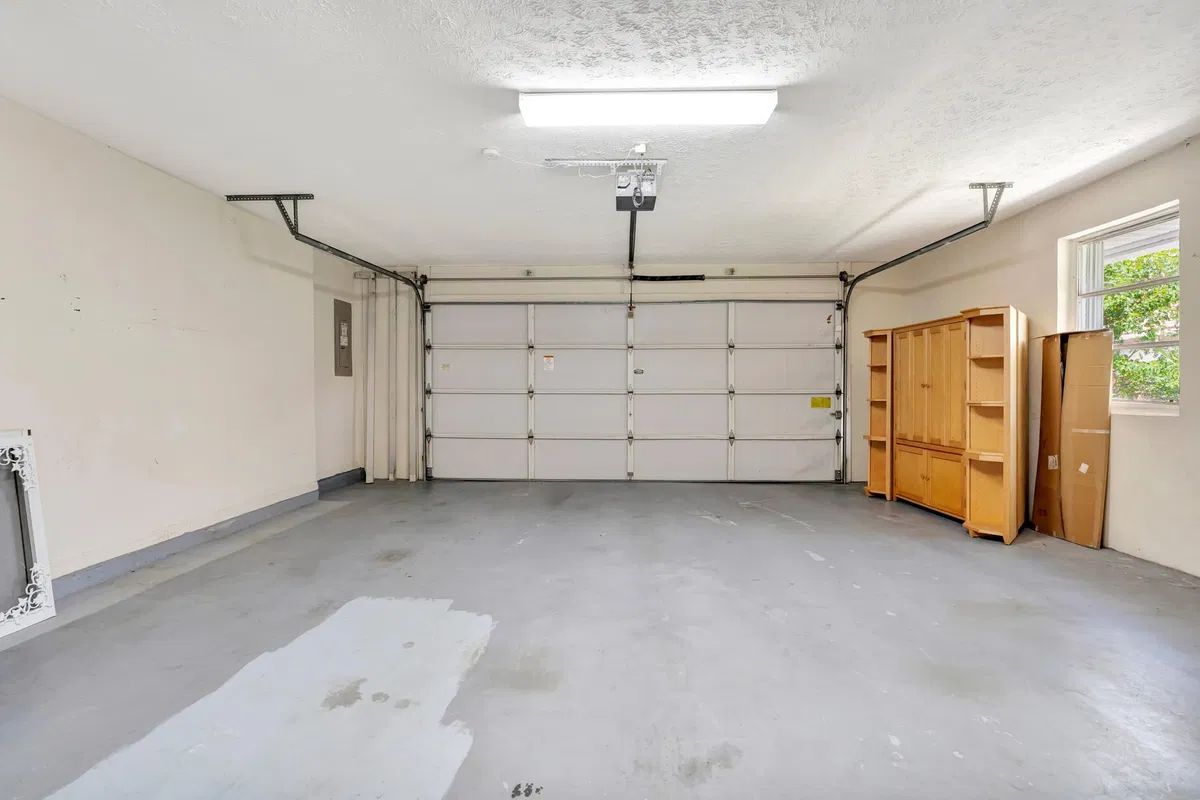 Residence photo 46