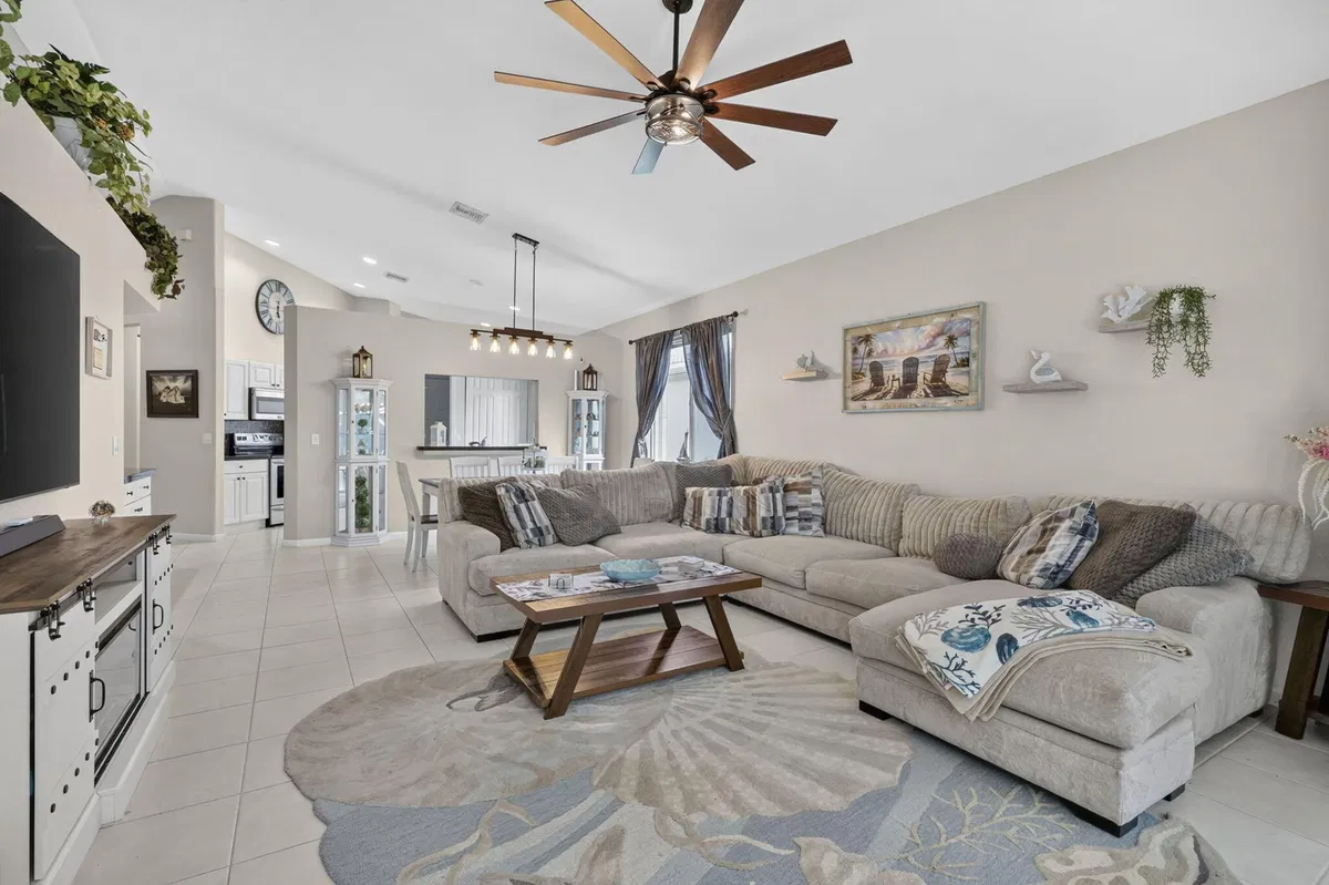 Residence photo 25