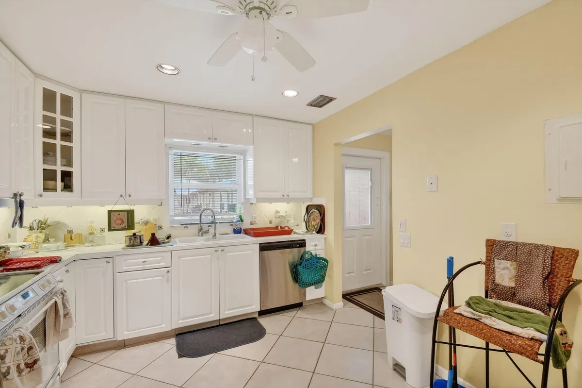 Residence photo 10
