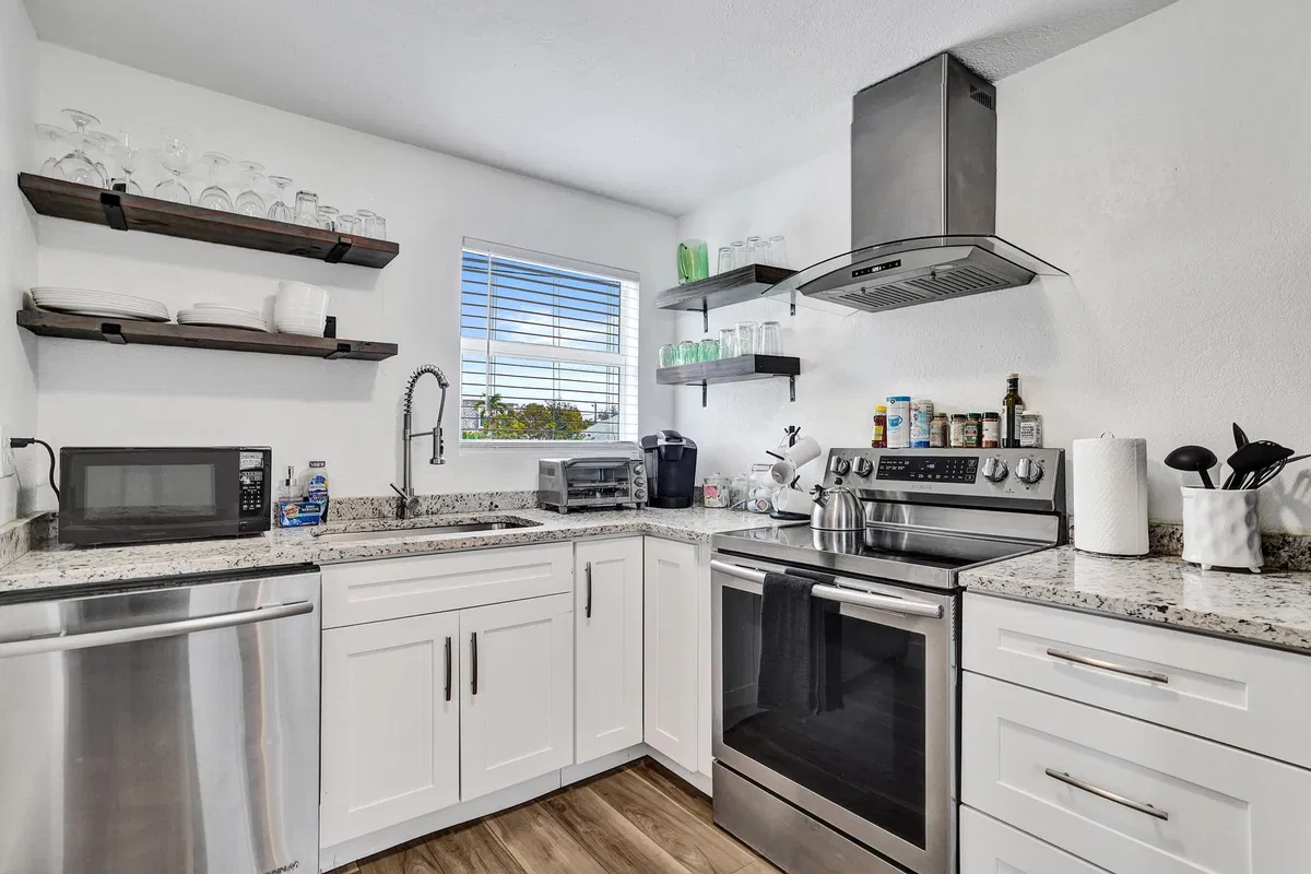 Downtown Delray Beach Unit Upstairs photo 4
