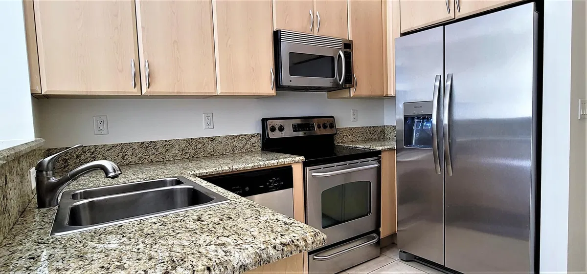 One City Plaza Unit 419 photo 7