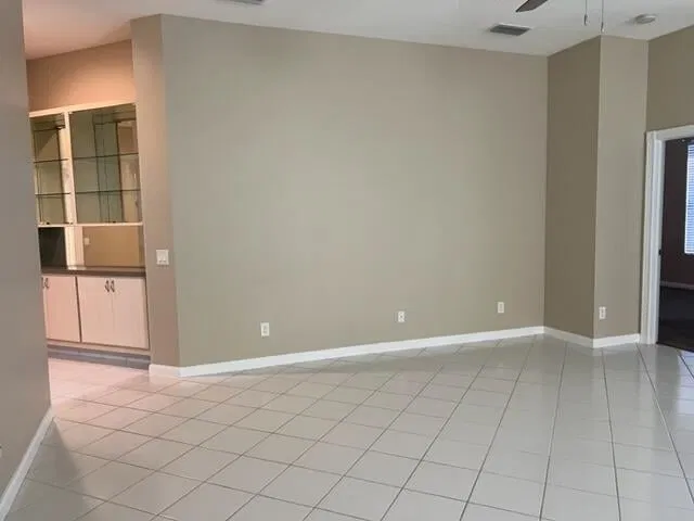 Residence photo 13