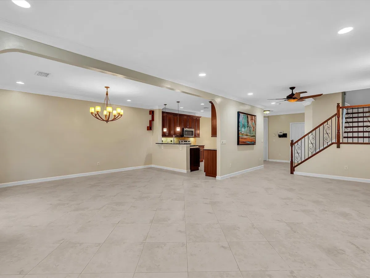 Residence photo 22