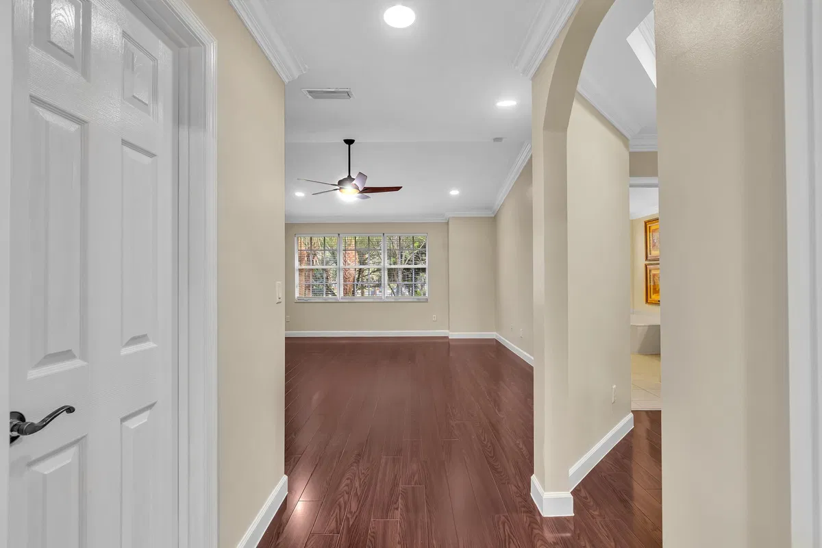 Residence photo 31