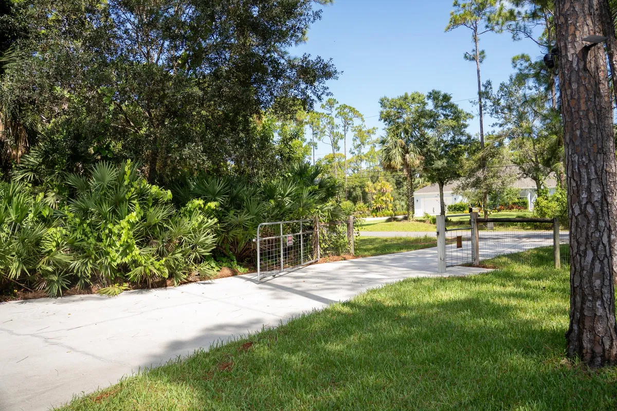  Residence photo 52