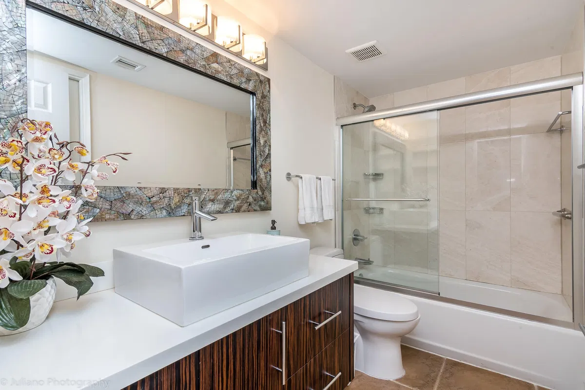 Unit 4306 photo 10