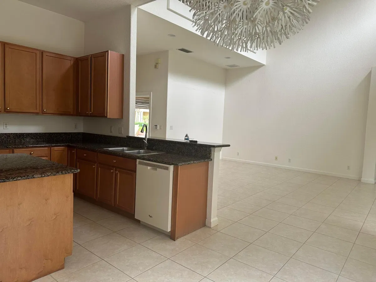 Residence photo 4