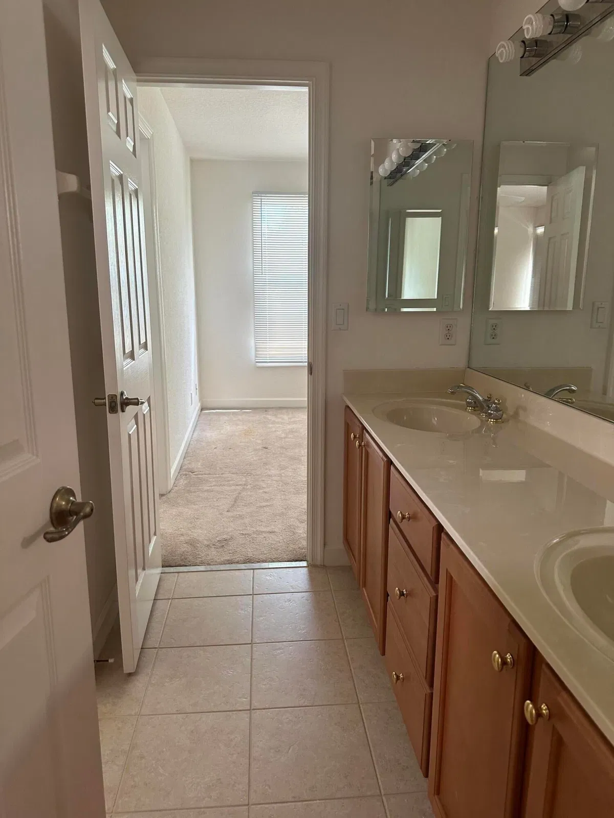 Residence photo 16