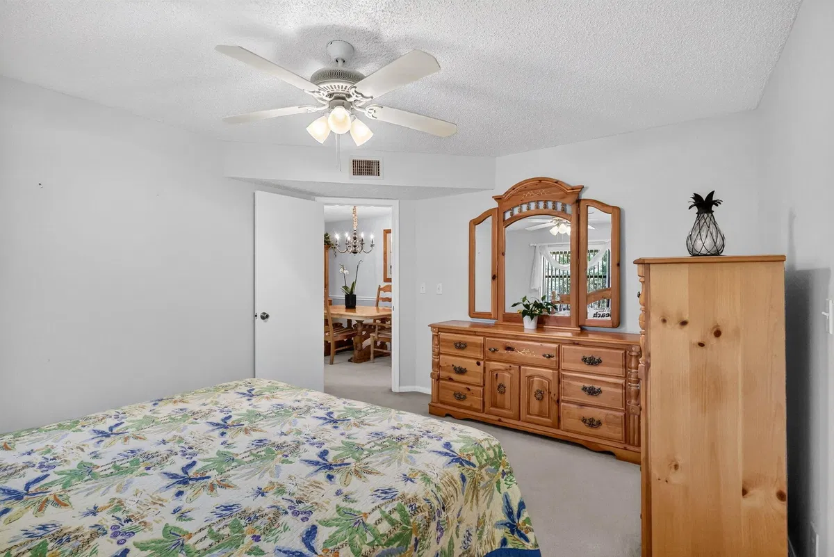 Unit 205 photo 13