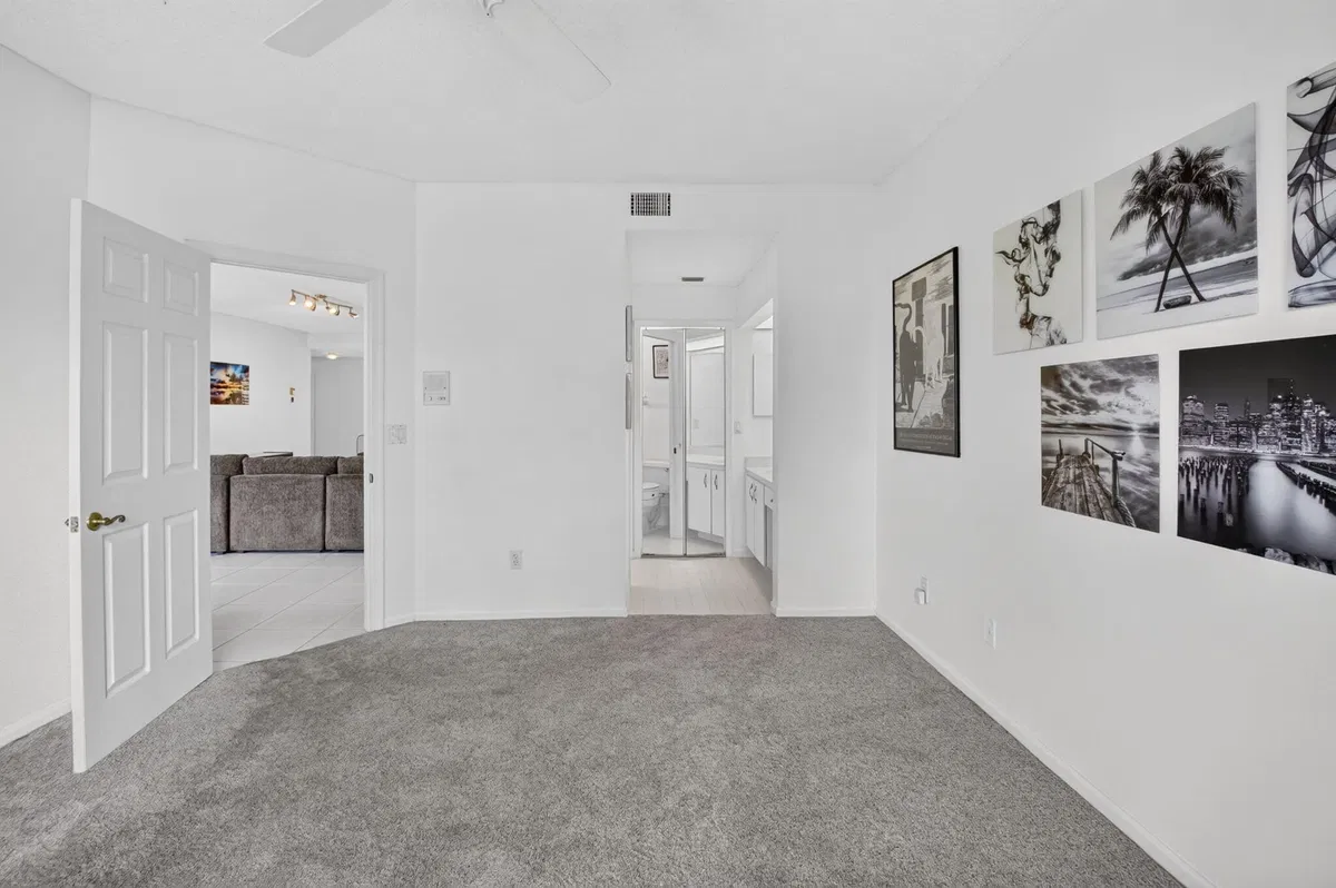  Unit 102 photo 25