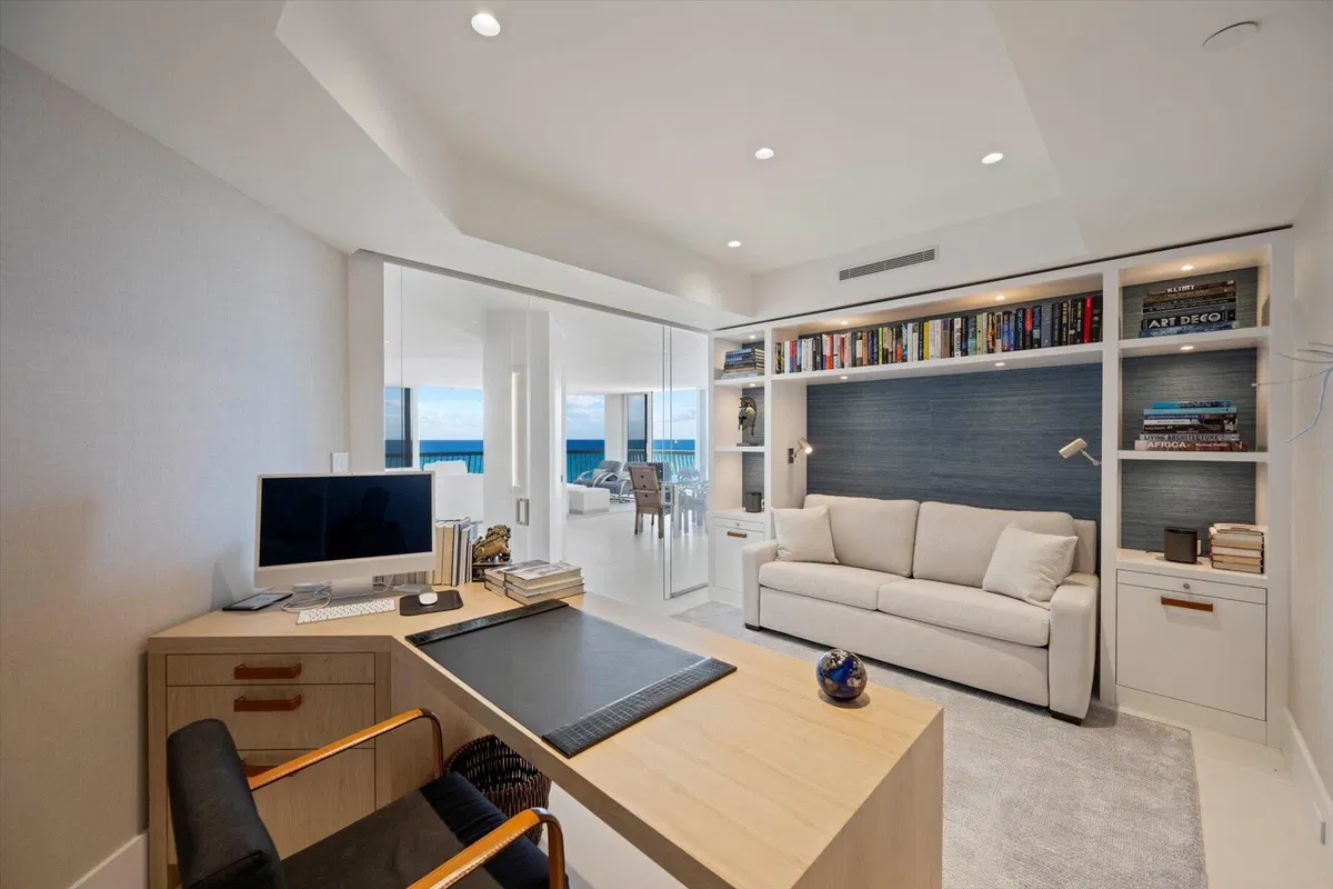 Sloan's Curve Palm Beach Unit 408N photo 19