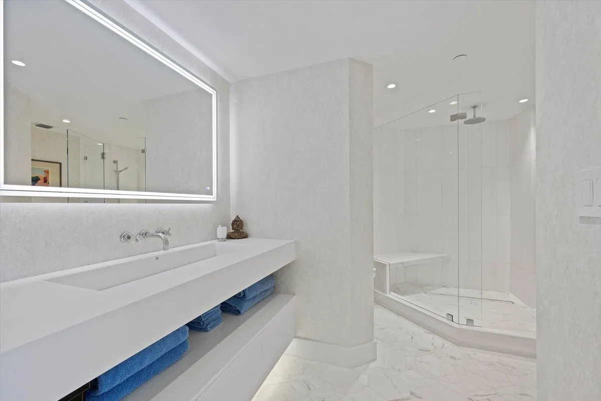 Sloan's Curve Palm Beach Unit 408N photo 31
