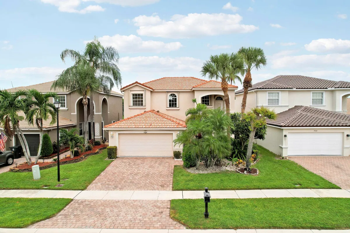 Residence photo 4