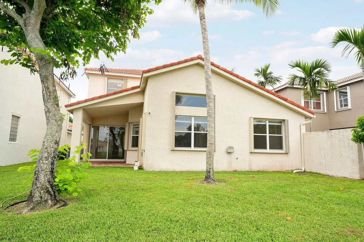 Residence photo 25