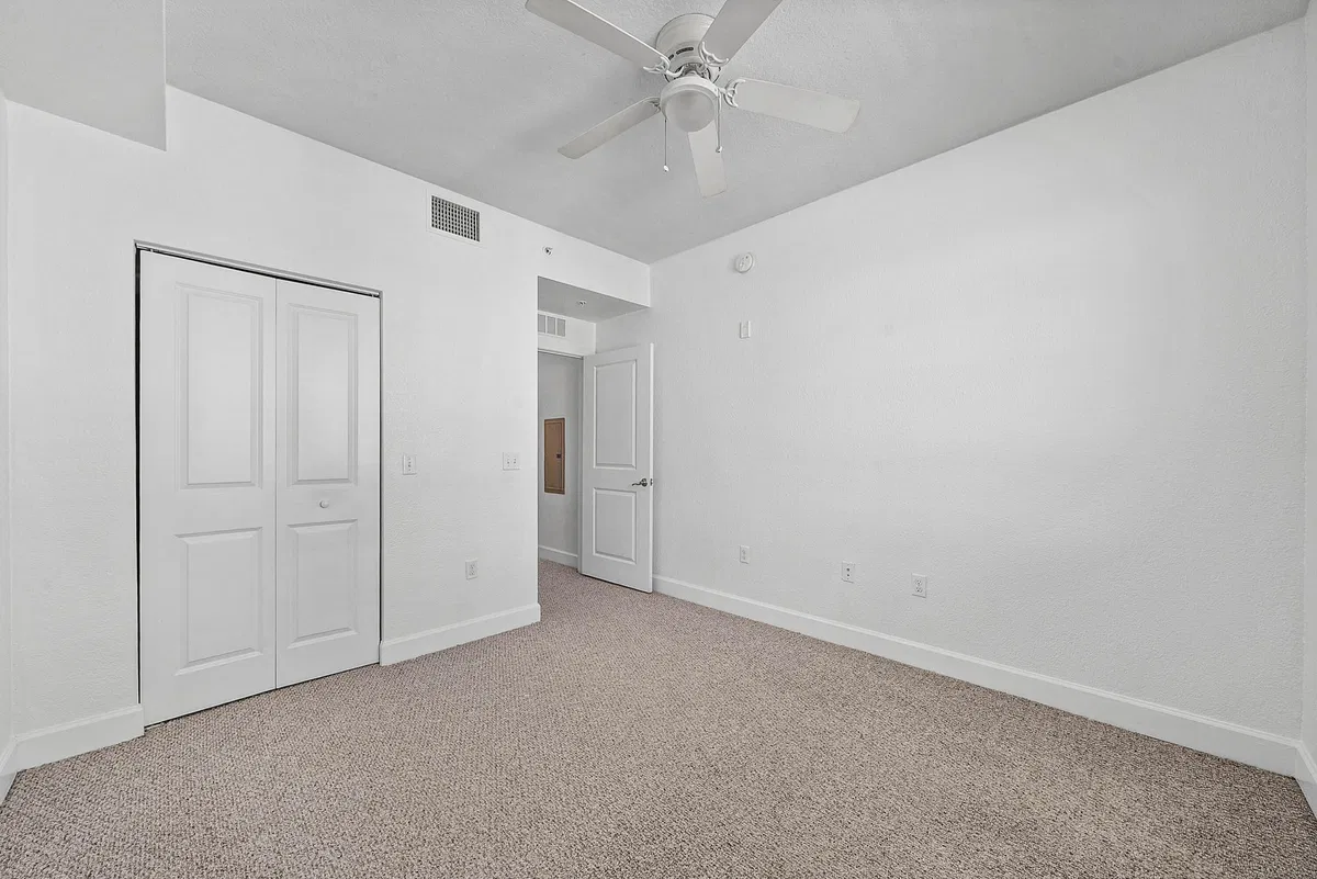 Renaissance Commons I Unit 2421 photo 25
