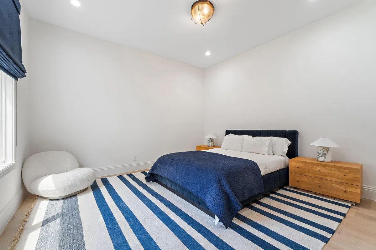 Residence photo 22