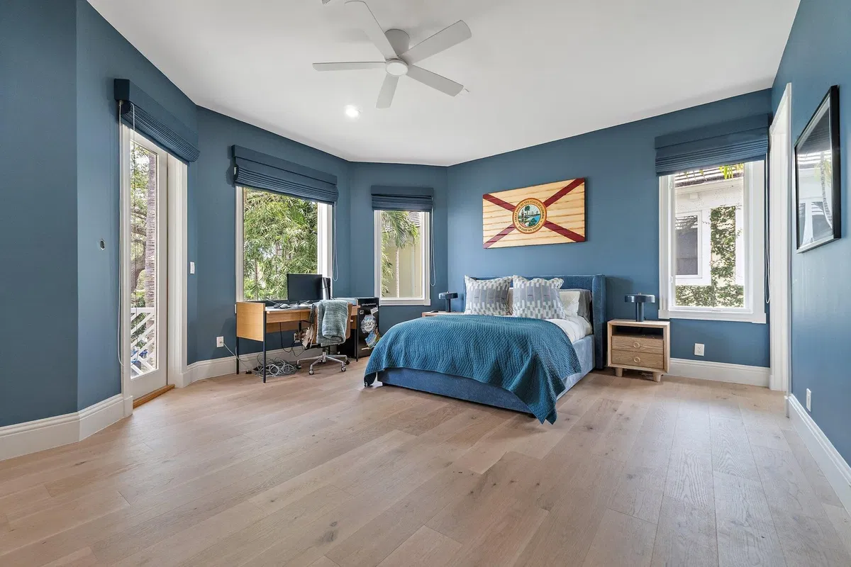 Residence photo 25