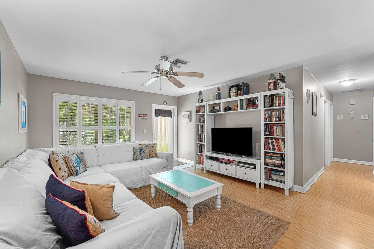 Residence photo 4