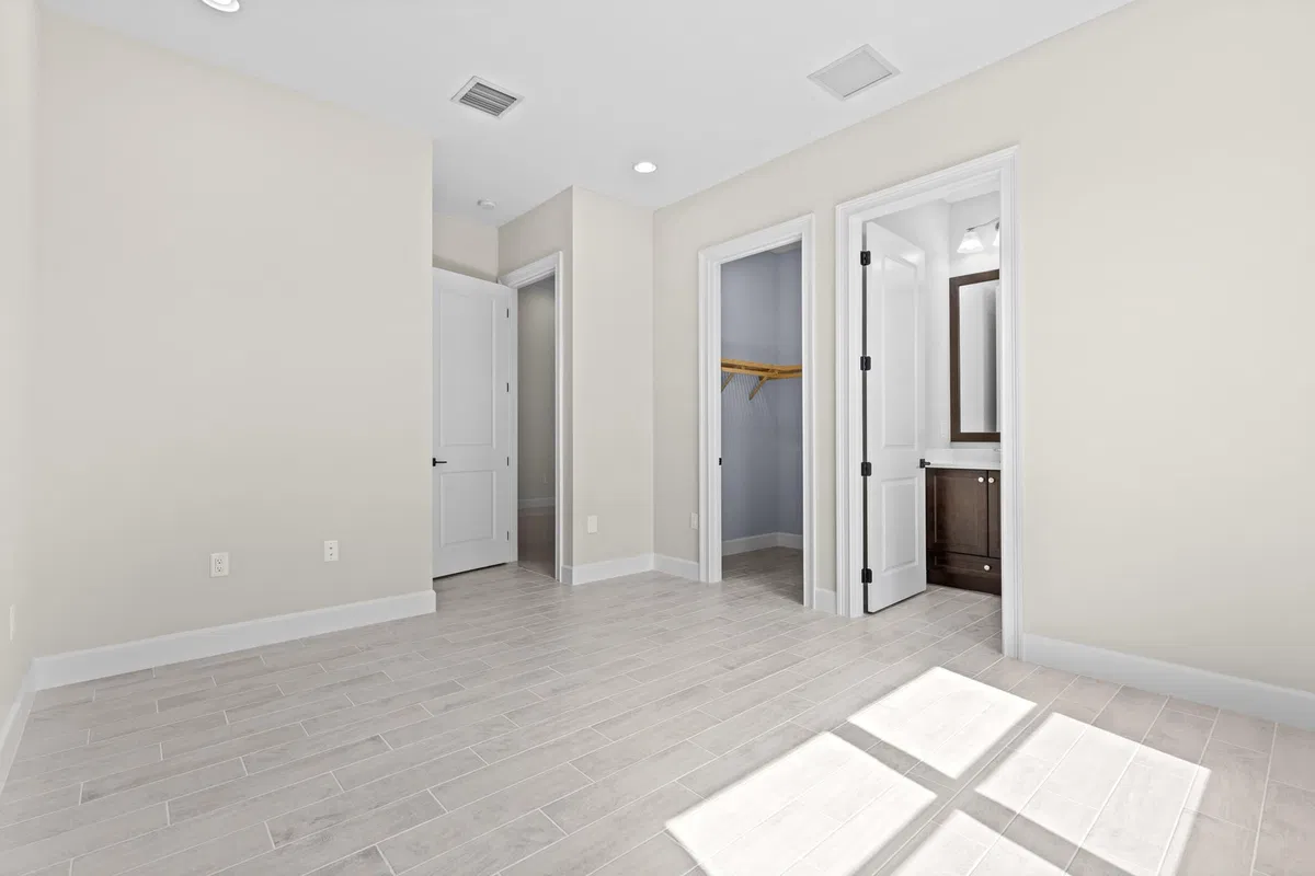 Residence photo 43