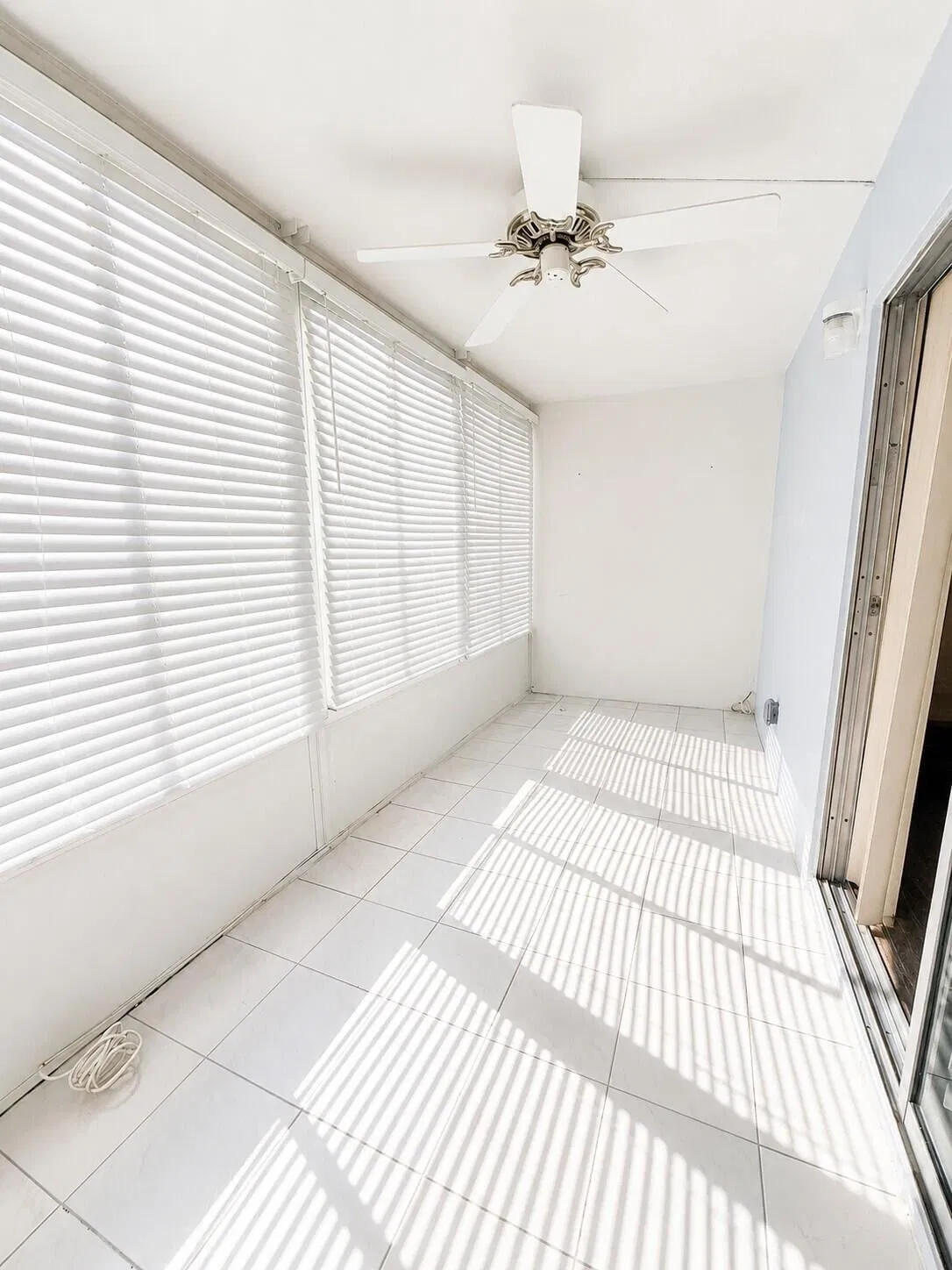 Unit 1089 photo 10