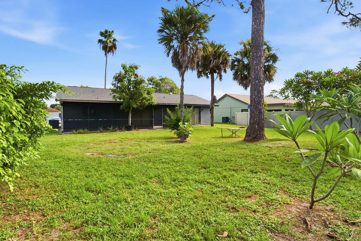  Residence photo 37