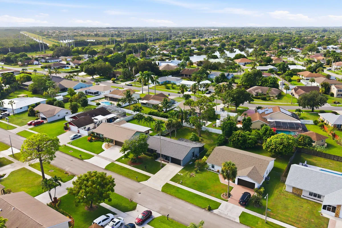  Residence photo 43