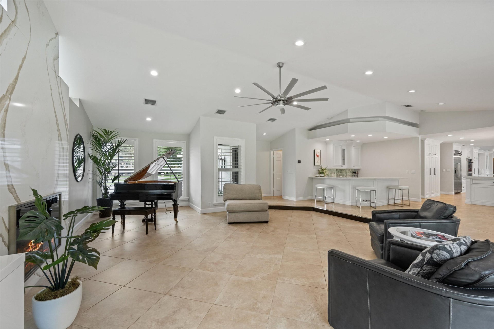 Pinewood Residence photo 10