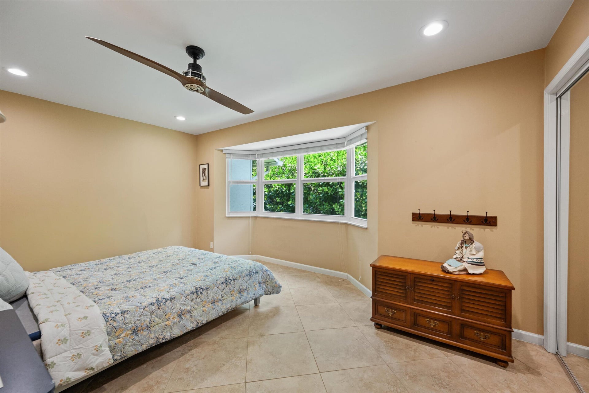 Pinewood Residence photo 40