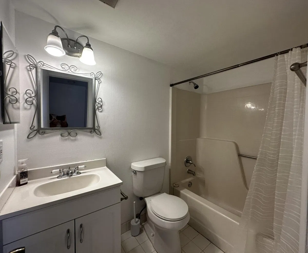 Unit 106 photo 13