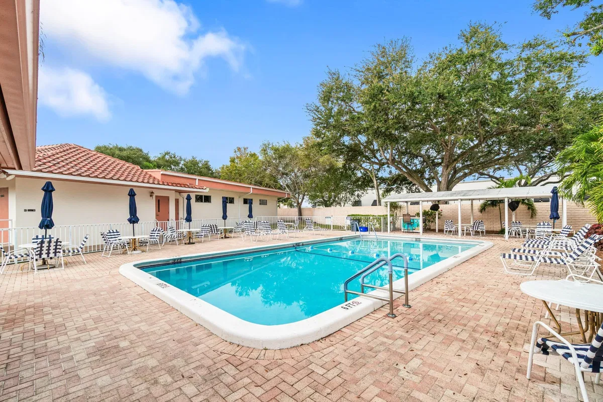  Residence photo 37