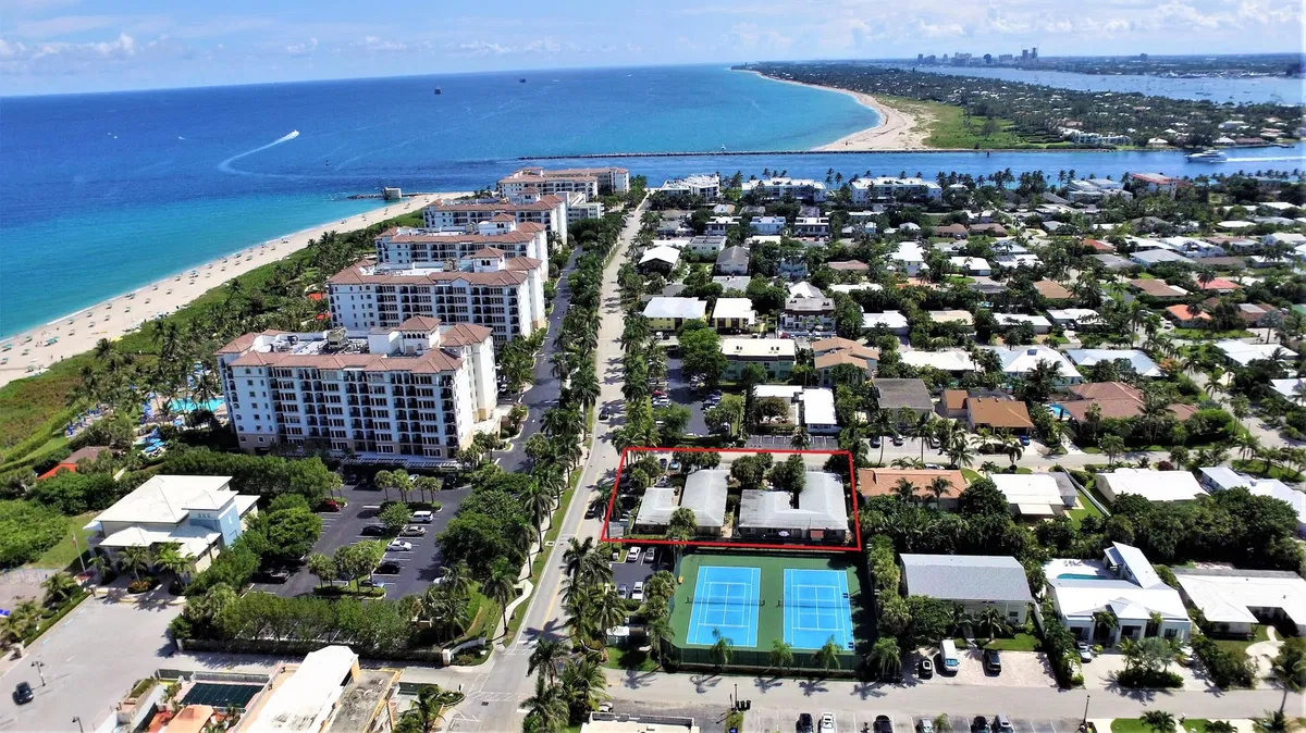 Singer Island Unit 30 photo 4
