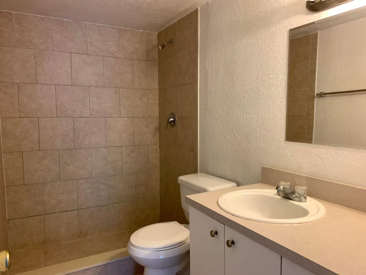 Unit 206 photo 7
