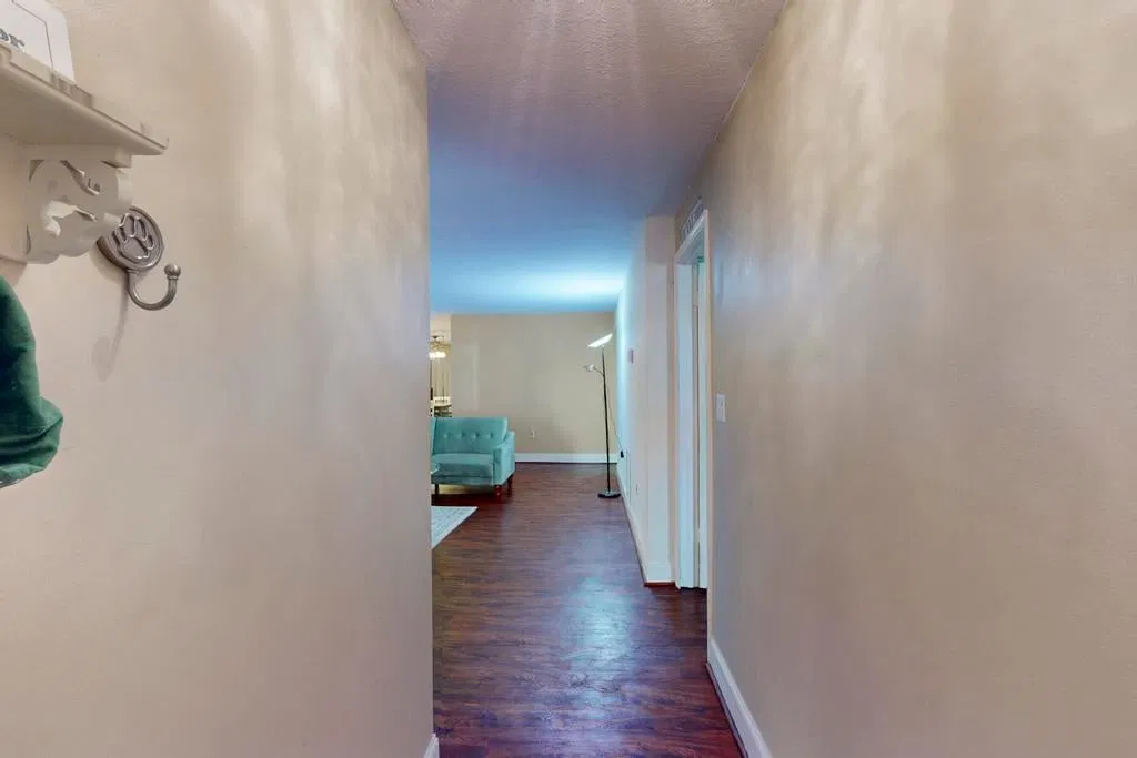 Unit F3 photo 10