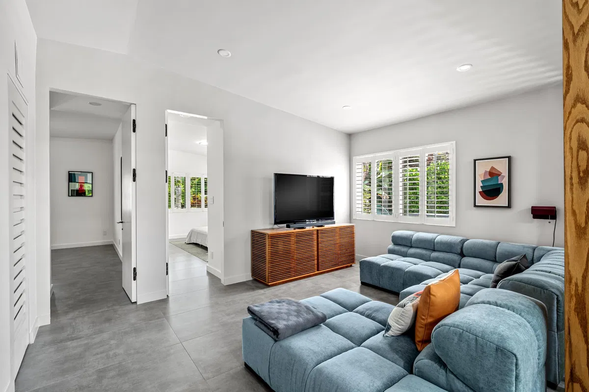 Residence photo 19