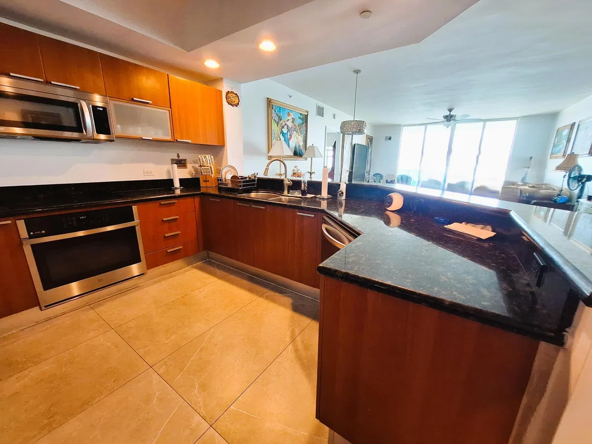 Marina Grande Riviera Beach Unit 1705 photo 4