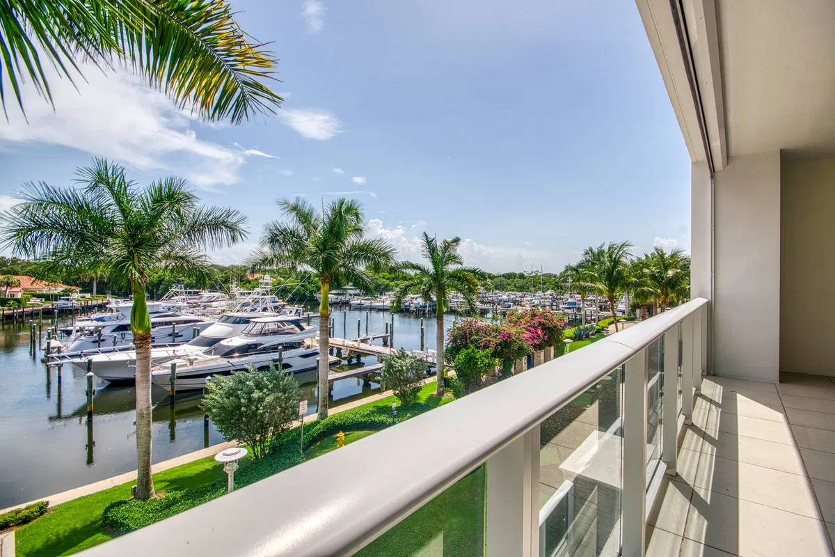 Azure Palm Beach Gardens Unit 306 photo 25