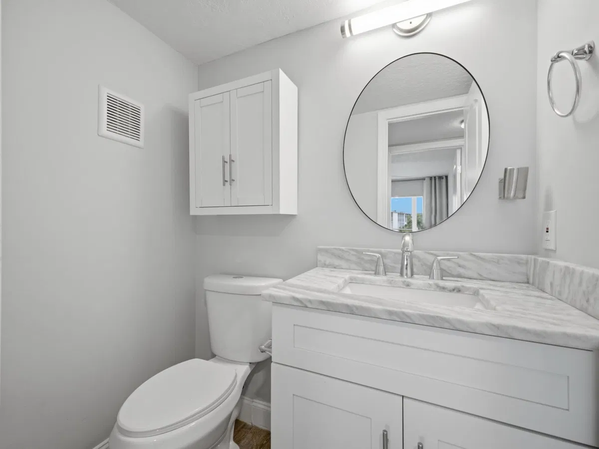 Unit 3038 photo 13