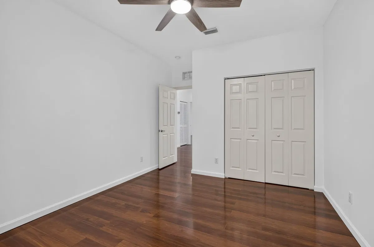 Residence photo 31