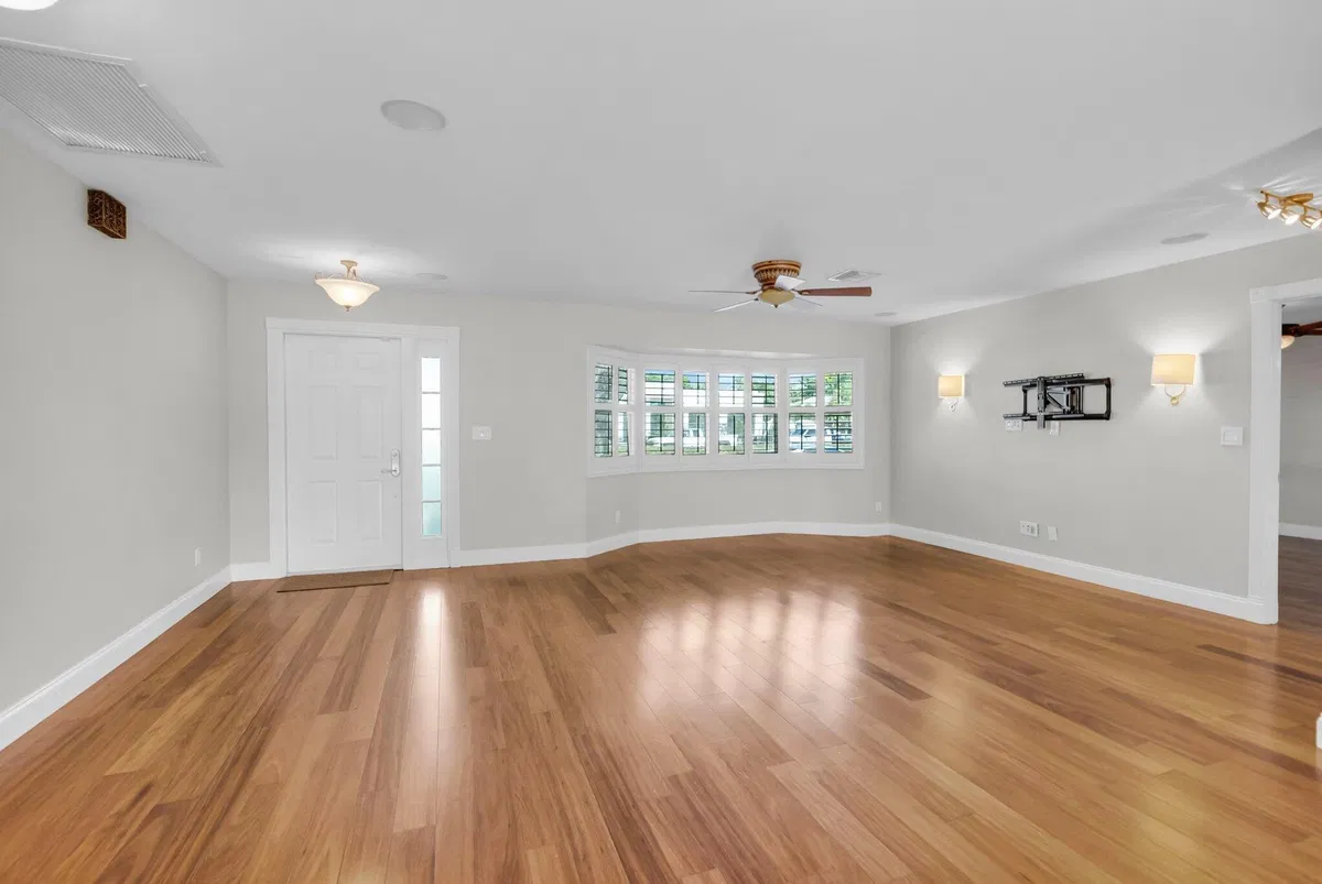 Residence photo 4