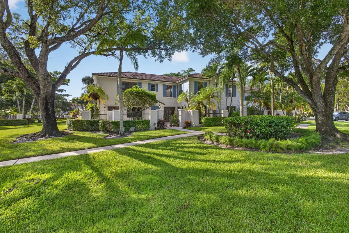 PGA National Palm Beach Gardens Unit 2 photo 4
