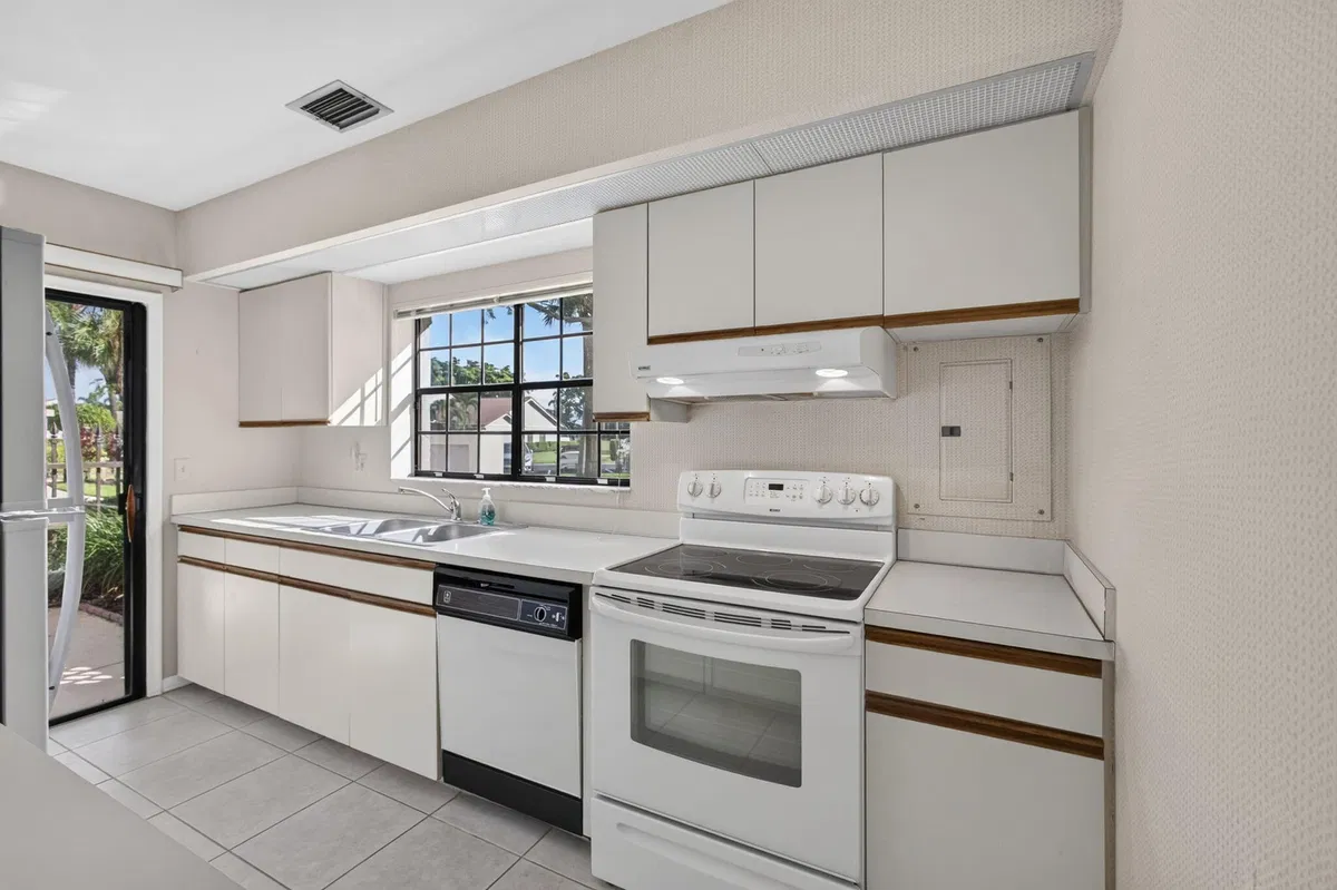 PGA National Palm Beach Gardens Unit 2 photo 22