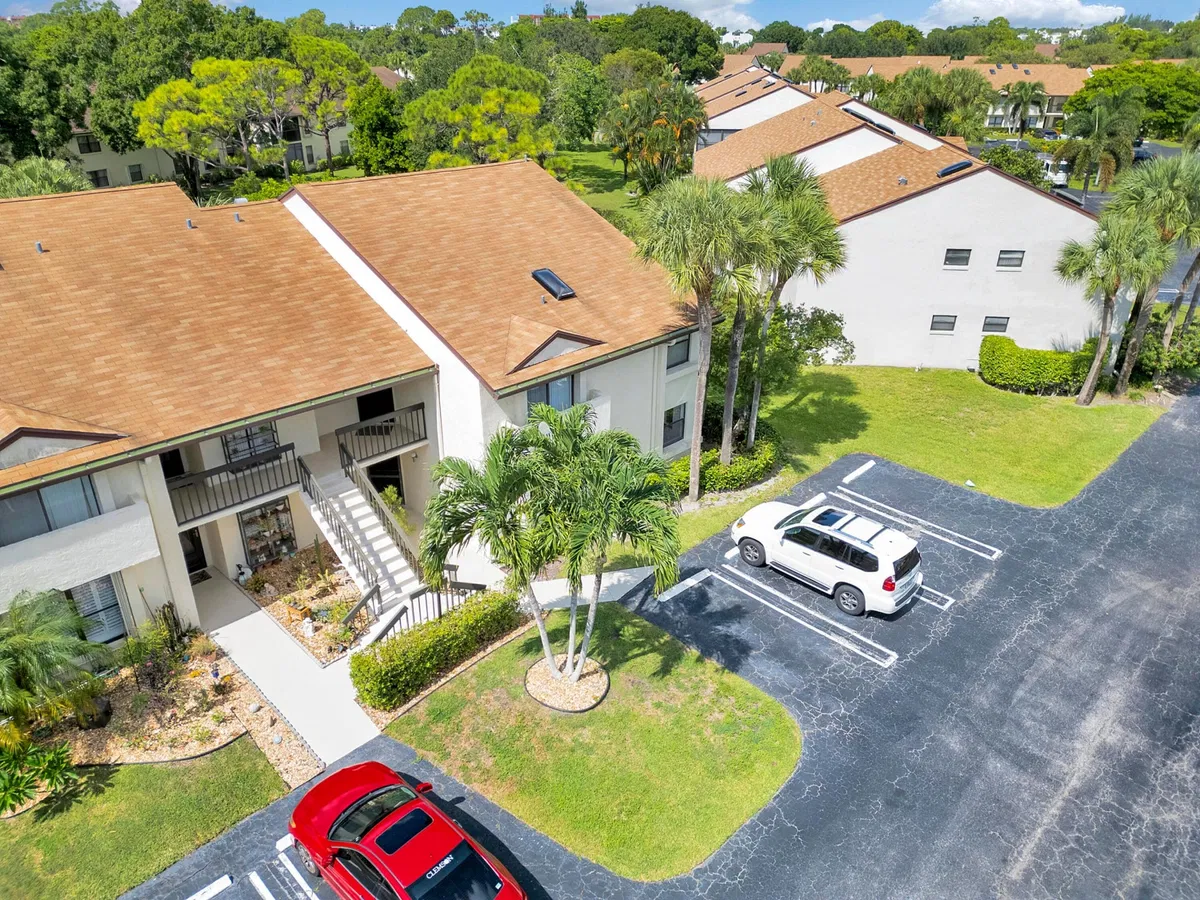 Residence photo 28