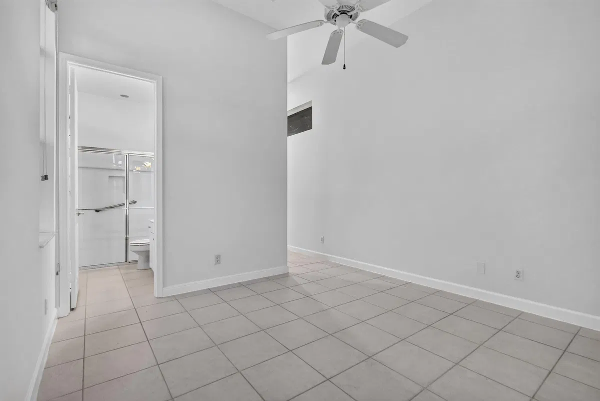 Residence photo 7