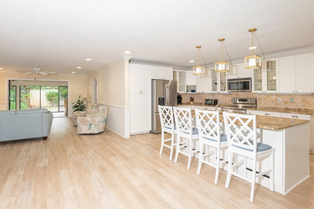 Residence photo 4