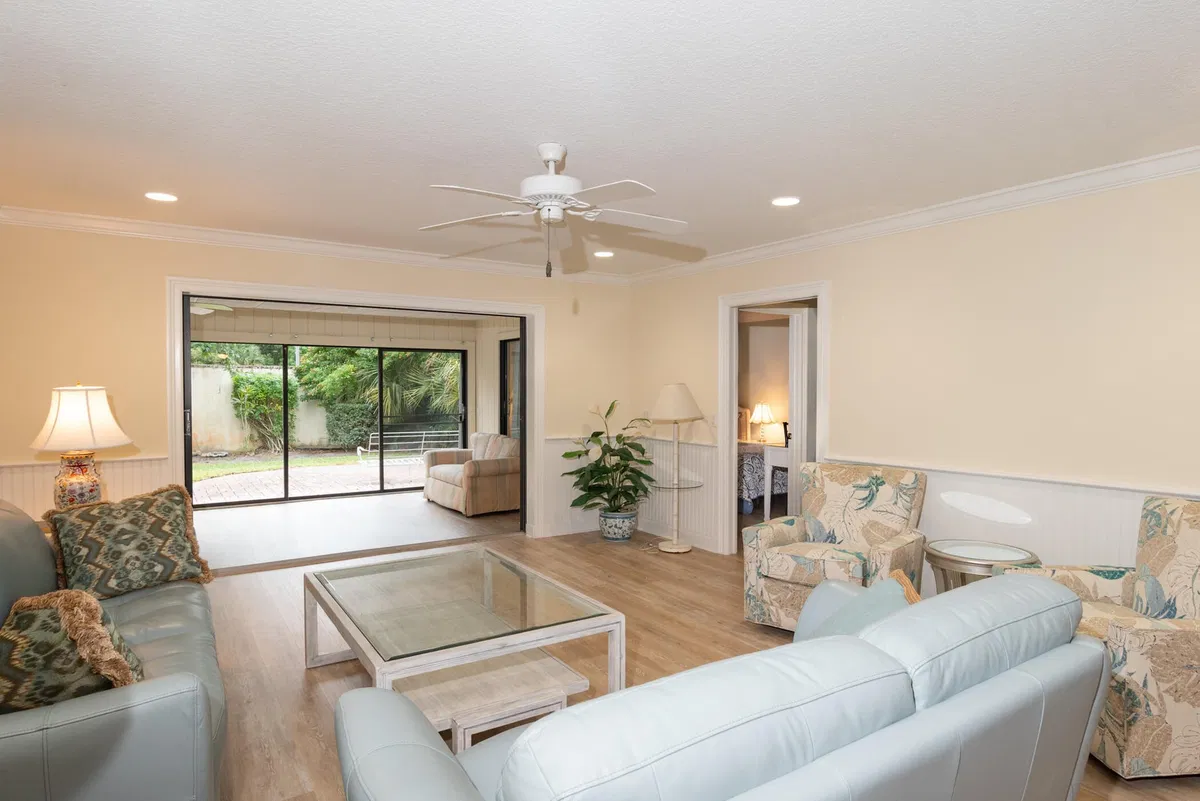 Residence photo 10