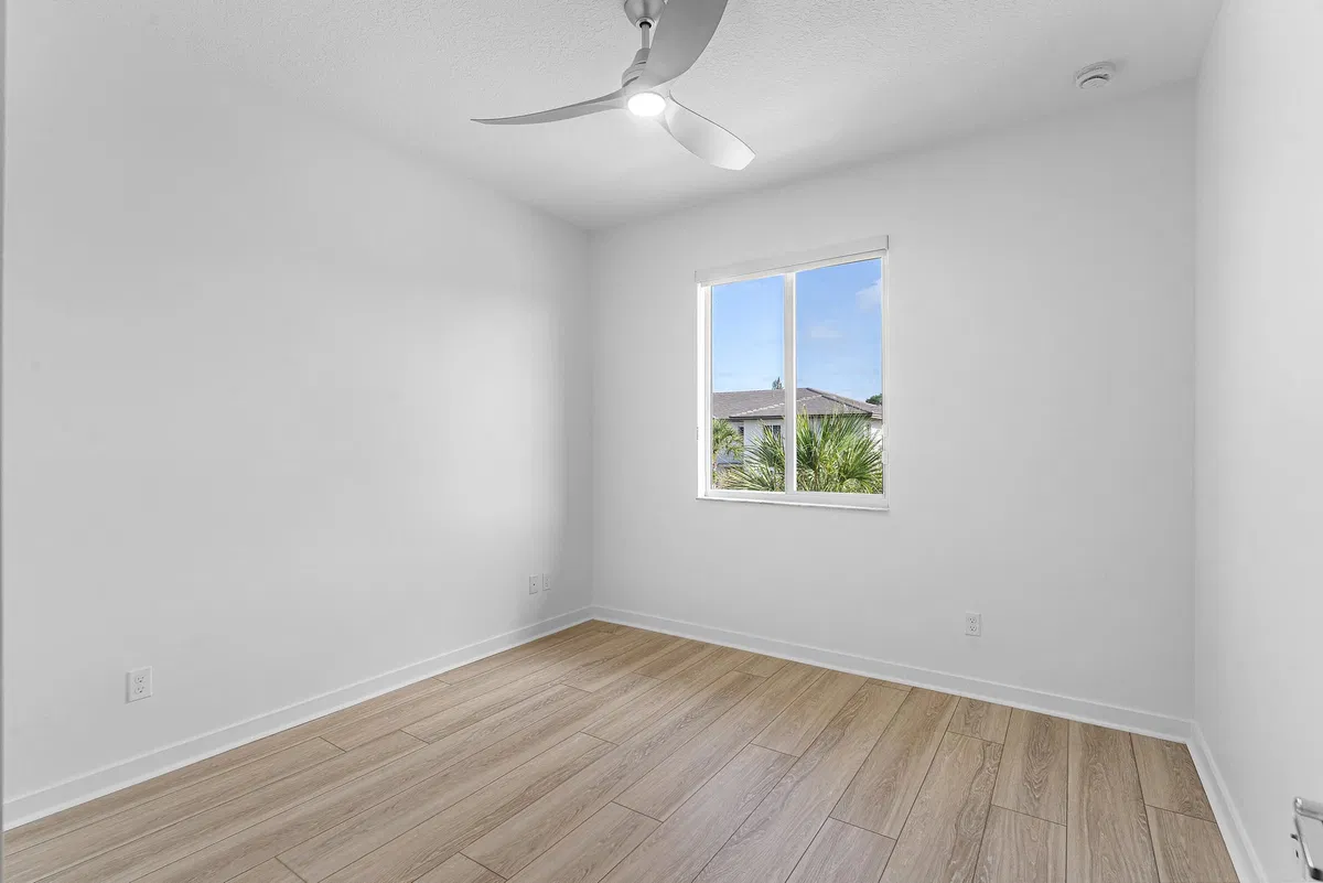  Residence photo 25