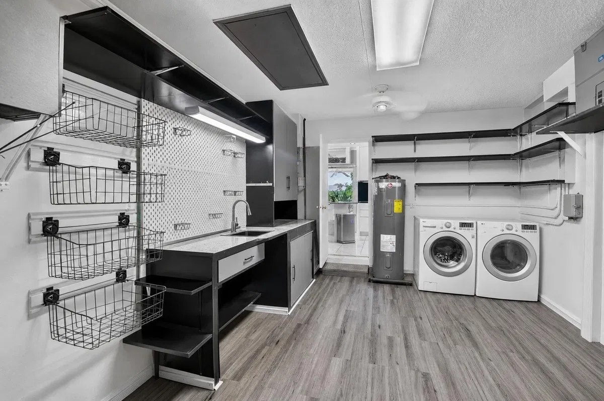 Residence photo 16
