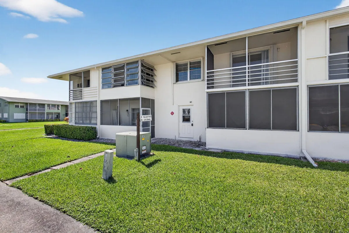 Residence photo 13